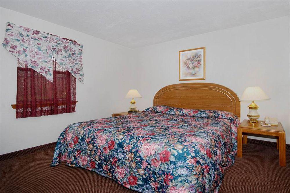 Oak Hill Inn And Suites Tahlequah Zewnętrze zdjęcie