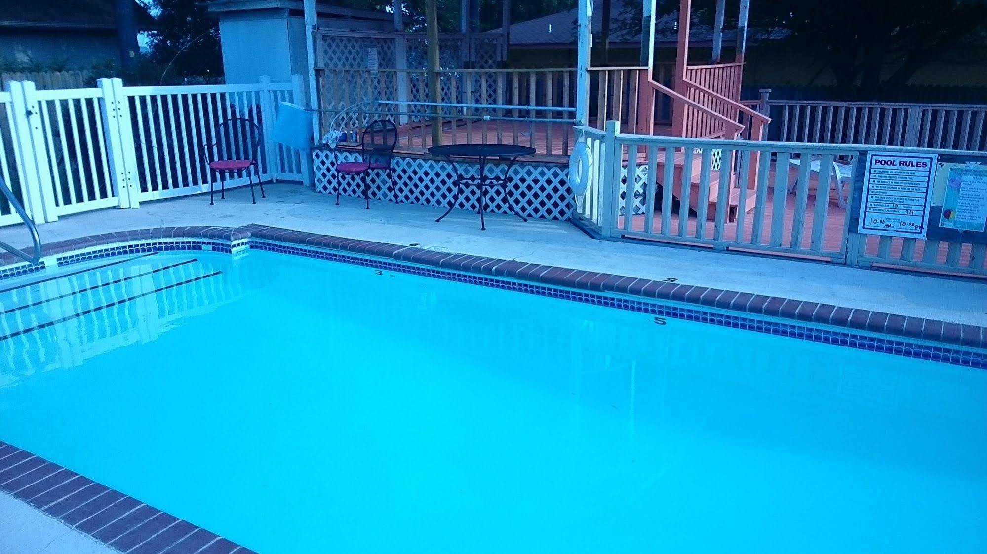 Oak Hill Inn And Suites Tahlequah Zewnętrze zdjęcie